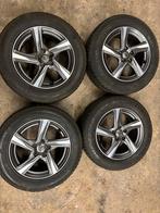 Winterbanden Volvo, Ophalen, 16 inch, Banden en Velgen, Winterbanden