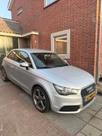 Audi A1 1.2 Tfsi 63KW 2010 Grijs – fijne en betrouwbare auto, Auto's, Audi, Voorwielaandrijving, Stof, Zwart, 4 cilinders