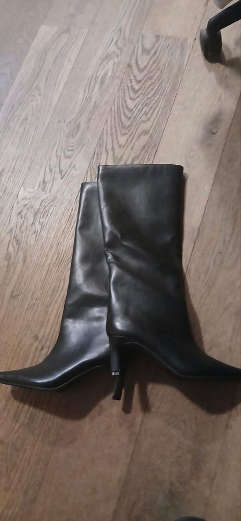 Twee paar laarzen, Kleding | Dames, Schoenen, Nieuw, Lage of Enkellaarzen, Zwart, Ophalen of Verzenden