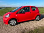 Toyota Aygo LPG/G3 lekker goedkoop rijden, Auto's, Toyota, Voorwielaandrijving, Stof, Zwart, 4 stoelen