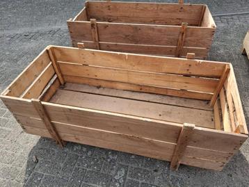 Houten accessoires  kisten beschikbaar voor biedingen