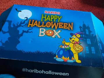 Happy Halloween Box;tasjes,make-up,slinger,posters,ballonnen beschikbaar voor biedingen