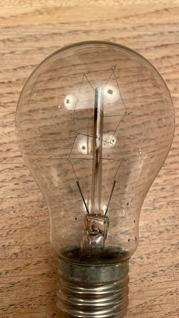 7 Prachtige “retro wolfraam” lichtbronnen. beschikbaar voor biedingen