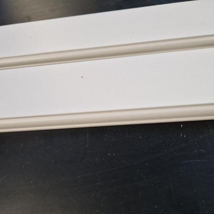 MacLean muurplinten. 30 Stuk(ongebruikt) 12x75mm/2,4m., Huis en Inrichting, Stoffering | Vloerbedekking, Nieuw, Laminaat, Wit