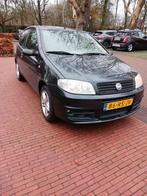 Fiat Punto 1.2 3DR 2005 Zwart, Auto's, Voorwielaandrijving, Stof, 4 cilinders, 400 kg
