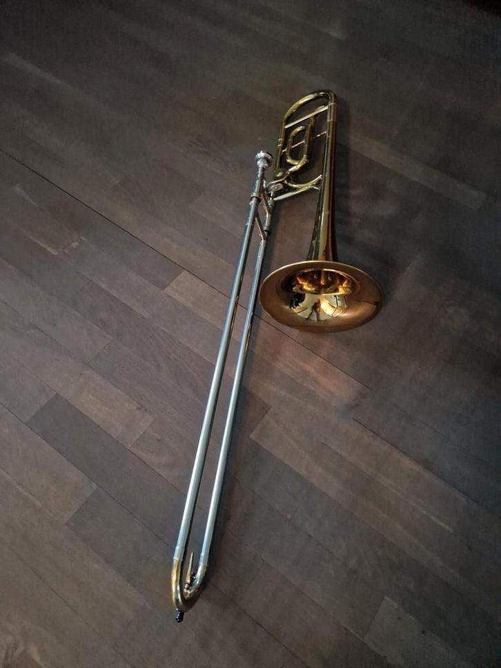 King 4B Trombone - Goede conditie!, Muziek en Instrumenten, Blaasinstrumenten | Trombones, Zo goed als nieuw, Tenor, Met koffer