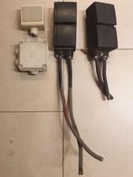 2 buitenstopkontakten zwart + verdeeldoos & buitenschakelaar, Doe-het-zelf en Verbouw, Elektra en Kabels, Ophalen of Verzenden