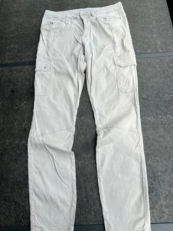 Mooie broek Rosner mt 40 beschikbaar voor biedingen