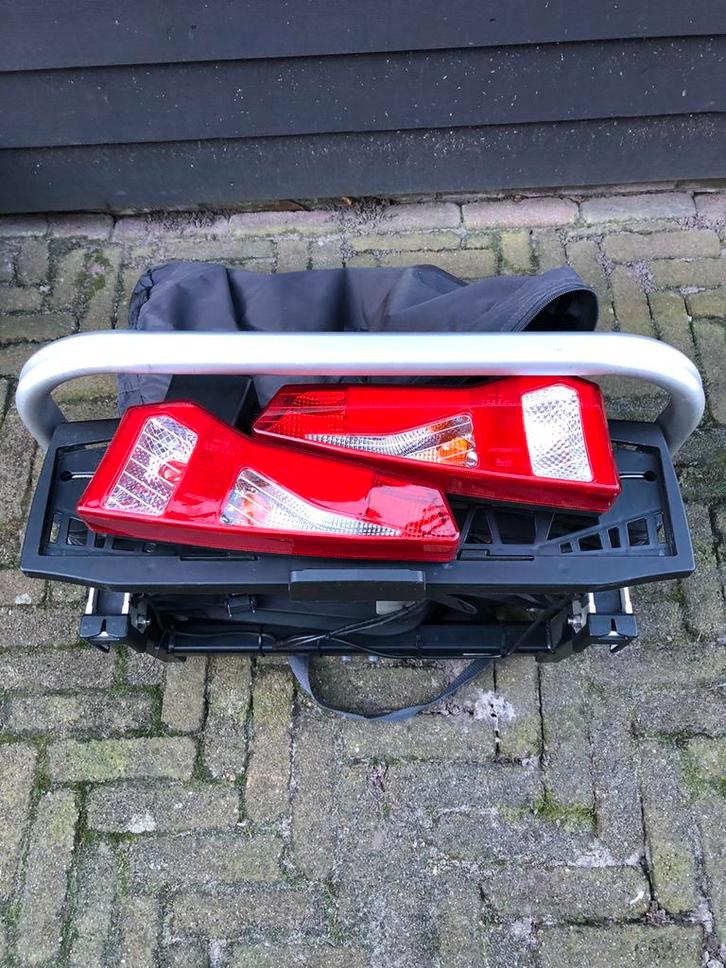 Uebler fietsdrager type I21, Auto diversen, Fietsendragers, Zo goed als nieuw, Trekhaakdrager, Ophalen of Verzenden