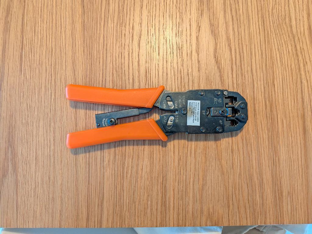 RJ45 / RJ12 / RJ11 Krimptang, Crimping tool, Ophalen, Gebruikt