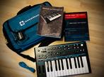 Novation Bass Station II + Novation tas + boek, Muziek en Instrumenten, Synthesizers, Ophalen, Zo goed als nieuw, Overige aantallen