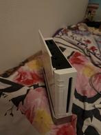 Nintendo Wii + 3 Controllers, Ophalen of Verzenden, Zo goed als nieuw