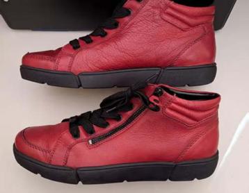 Sneakers rood - half hoog (ARA) beschikbaar voor biedingen