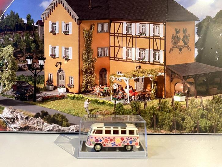 Brekina "Hippy" Samba Bus - Verzamelwaardig, Hobby en Vrije tijd, Modelauto's | 1:87, Nieuw, Bus of Vrachtwagen, Brekina, Ophalen of Verzenden