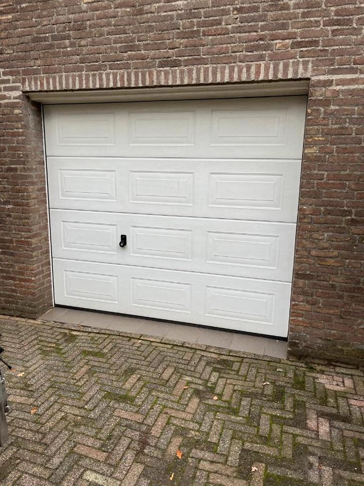 Electrische garagedeur, sectionaaldeur, Hormann, wit,, Doe-het-zelf en Verbouw, Deuren en Horren, Gebruikt, Garagedeur, 200 tot 215 cm