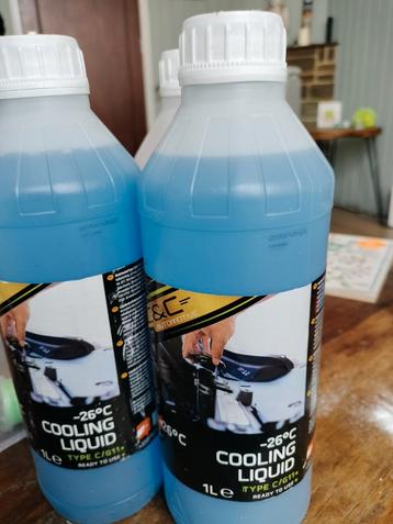 Koelvloeistof 2,5l beschikbaar voor biedingen