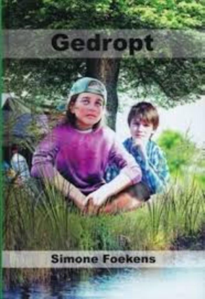 Gedropt Simone Foekens 9789493327108, Boeken, Kinderboeken | Jeugd | 10 tot 12 jaar, Zo goed als nieuw, Ophalen of Verzenden