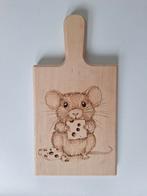 Leuke beukenhouten borrelplank met muisje.
Handgemaakt, Ophalen of Verzenden