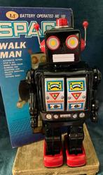 Battery operated blikken Space walk man robot in doos, Antiek en Kunst, Antiek | Speelgoed, Ophalen of Verzenden