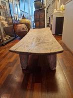 Authentieke antieke Naga tafel India Nagaland €1500,-, Ophalen