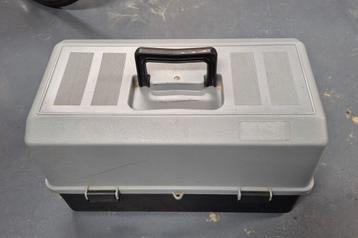 viskoffer / gereedschapskoffer  beschikbaar voor biedingen