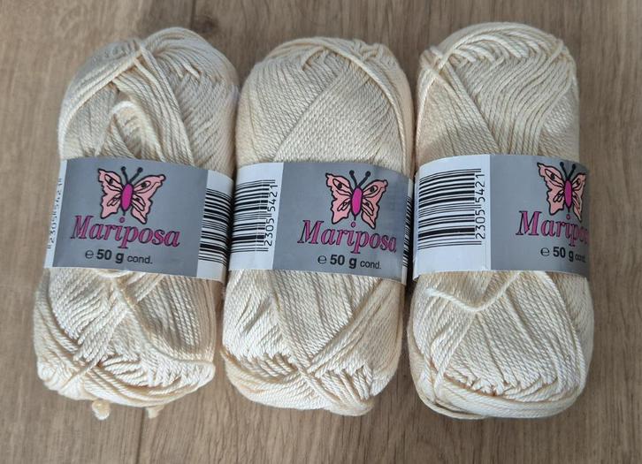 Mariposa. Haak / Breigaren. 3 Bollen. Ecru / Crème., Hobby en Vrije tijd, Breien en Haken, Nieuw, Breien of Haken, Wol of Garen