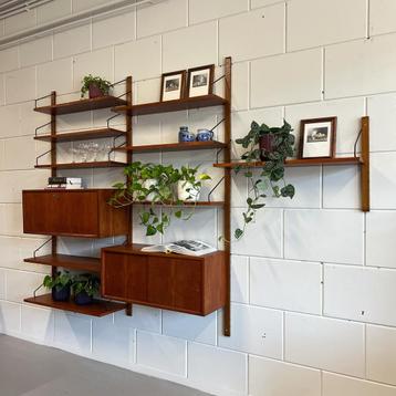 Vintage wandmeubel, wall unit •Poul Cadovius•  beschikbaar voor biedingen