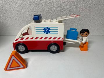 Duplo 4979 Ambulance/Ger. v. Stofzuiger