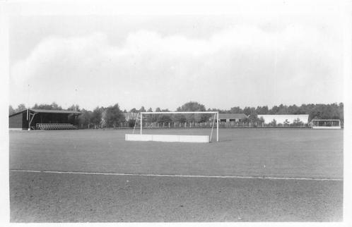 (387-250-021) Ermelo Sportveld, Verzamelen, Ansichtkaarten | Nederland, Gelderland, Verzenden