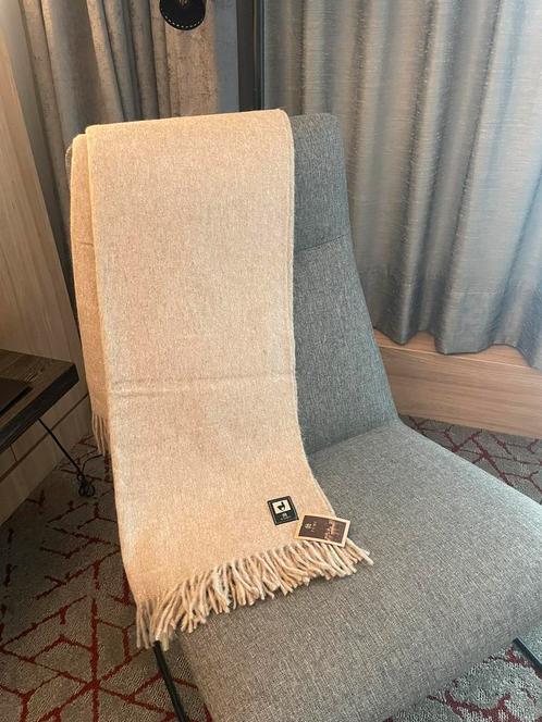 !NIEUW! Beige baby Alpaca plaid Tumi, Huis en Inrichting, Woonaccessoires | Plaids en Woondekens, Nieuw, Ophalen of Verzenden