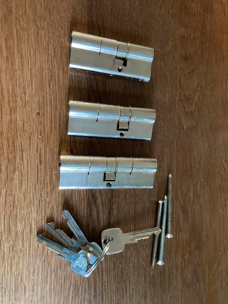 Set van 3 cilindersloten met sleutels gelijksluitend, Doe-het-zelf en Verbouw, Hang- en Sluitwerk, Zo goed als nieuw, Slot, Rvs