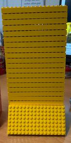 Lego dikke grondplaatjes geel en rood (8x16 noppen), Ophalen of Verzenden, Zo goed als nieuw, Lego