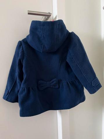 Leuke Meisjesjas 24/36 maanden beschikbaar voor biedingen