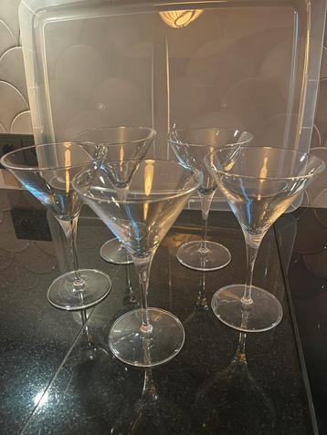Wijn/ cocktail glazen 5stuks beschikbaar voor biedingen