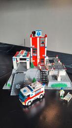 Lego city ziekenhuis met ambulance 7892 7890, Kinderen en Baby's, Speelgoed | Duplo en Lego, Ophalen