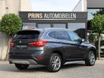 BMW X1 sDrive18i X-Line|Pano|Keyless|Trekhaak, 136 pk, Gebruikt, Traction-control, Leder en Stof