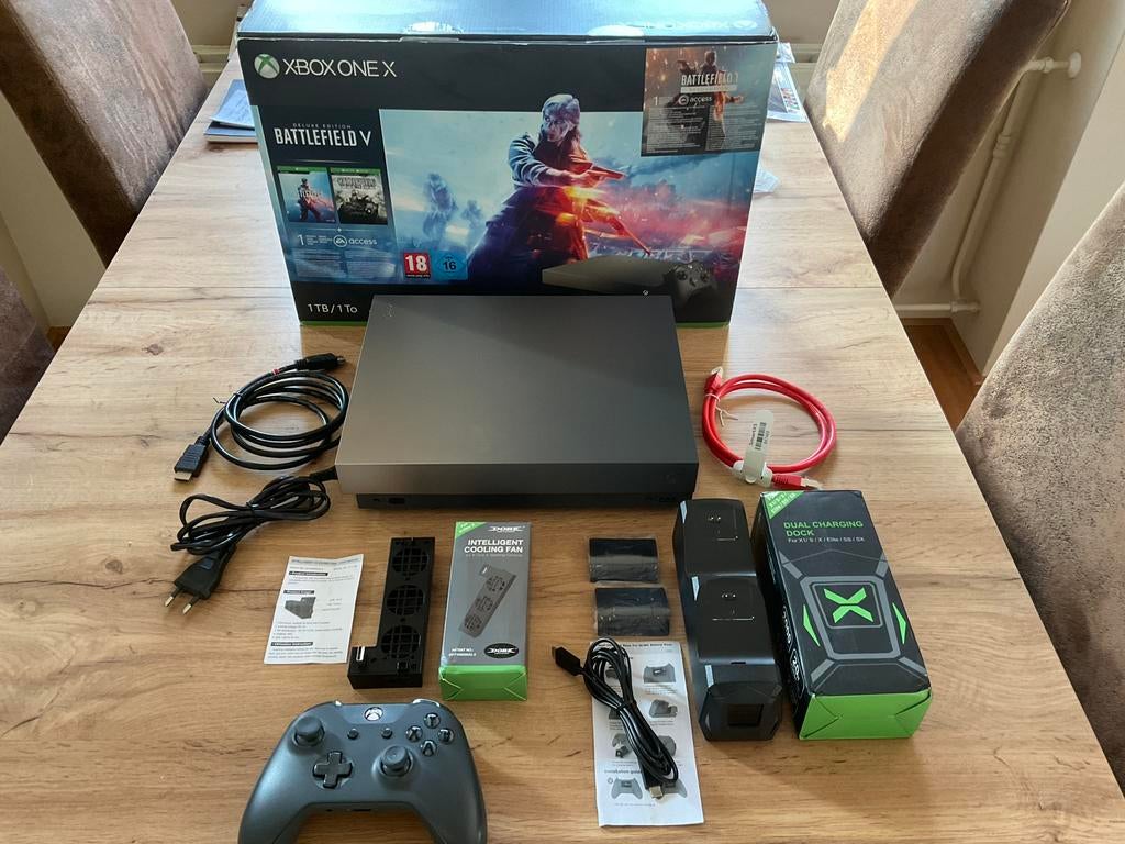 Xbox One X 1Tb, nieuwstaat! Battlefield uitvoering,, Ophalen of Verzenden, Zo goed als nieuw