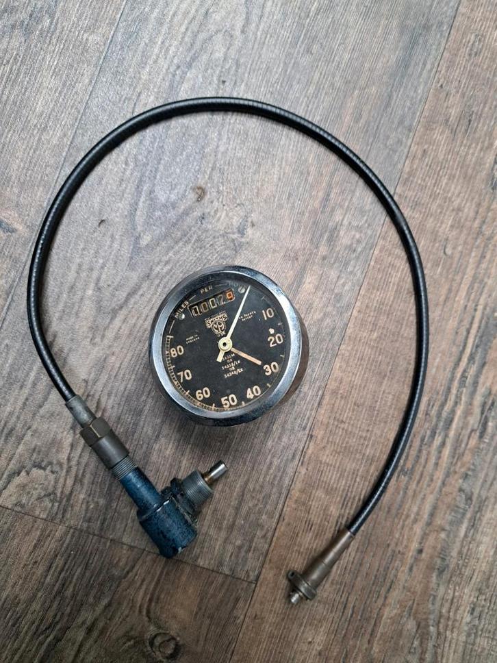 Smiths mijlen teller , haakse aandrijving en kabel, Motoren, Onderdelen | Oldtimers, Ophalen of Verzenden