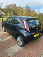Toyota Aygo 1.0 12V Vvt-i X-PLAY 2016 Blauw 5 deurs, Voorwielaandrijving, Stof, Origineel Nederlands, Handgeschakeld