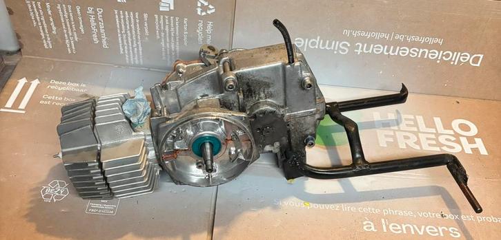 Puch maxi blok onlangs gereviseerd, Fietsen en Brommers, Brommeronderdelen | Puch, Zo goed als nieuw, Blok, Ophalen