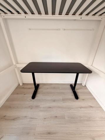 Zwart IKEA BEKANT Bureau 140x60 cm - afbeelding 1