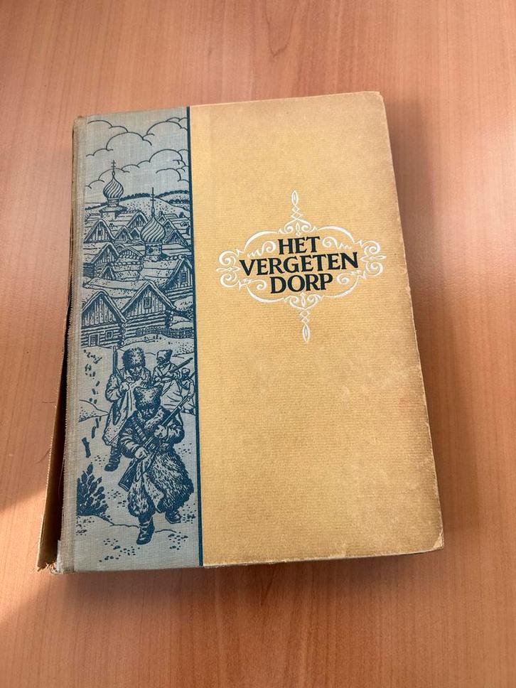 Het Vergeten Dorp - Zeldzame Editie, Boeken, Romans, Gelezen, Nederland, Ophalen