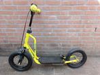 Step Volare geel met dubbele rem en standaard, Fietsen en Brommers, Steps, Ophalen, Zo goed als nieuw, Gewone step, Volare