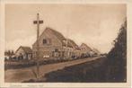 Zuidland (Z.H.) Huisen Hof, Straatgezicht, verderop Volk, Verzenden, Voor 1920, Ongelopen, Zuid-Holland