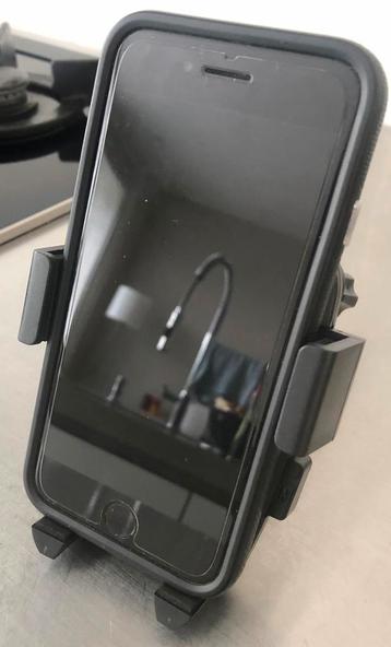 Telefoonhouder of voor op aanrecht/ bureau beschikbaar voor biedingen