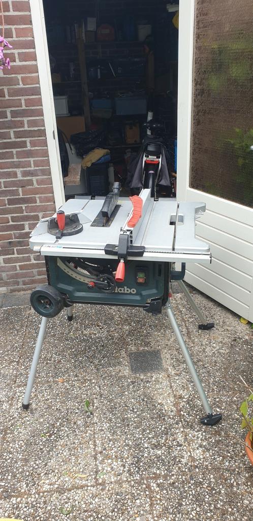 Zaagtafel Metabo TS254  Weinig gebruikt, Doe-het-zelf en Verbouw, Gereedschap | Zaagmachines, Gebruikt, 1200 watt of meer, 70 mm of meer