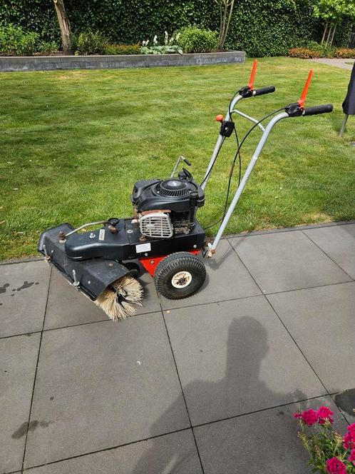 Limpar 72 veegmachine borstelmachine benzine, Tuin en Terras, Veegmachines, Zo goed als nieuw, Ophalen