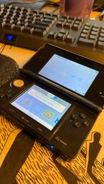 Nintendo 3DS + oplader, Ophalen of Verzenden, Zo goed als nieuw, 3DS