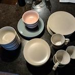 Ikea servies (beige, grijs, roze), Huis en Inrichting, Gebruikt, Ophalen of Verzenden, Bord(en), Overige stijlen