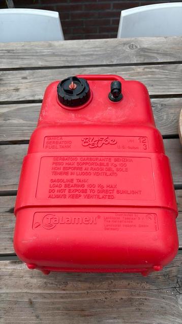 Boot 12L tank beschikbaar voor biedingen